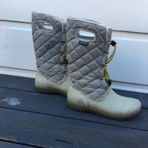 Light Bogs Waterproof All-Weather Boots Pull-on!